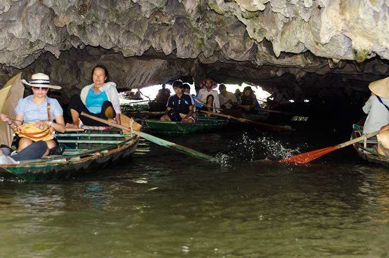 470 - Vietnam - cuevas de Tam Coc